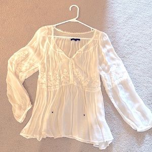 NEW sanctuary peasant blouse ivory in color . Size M. Beautiful .